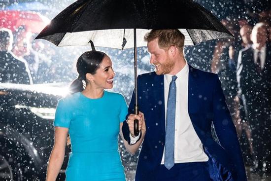 Chuyên gia dự báo thời điểm Harry và Meghan ly hôn