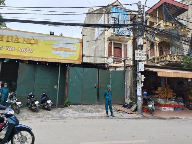 Hà Nội: Nổ lớn tại ngôi nhà trên đường Vĩnh Hưng, 3 người bị thương-2