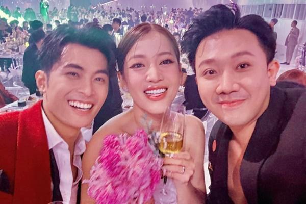 Độc đáo 4 bó hoa cưới cầm tay có giá đắt đỏ của sao Việt-5