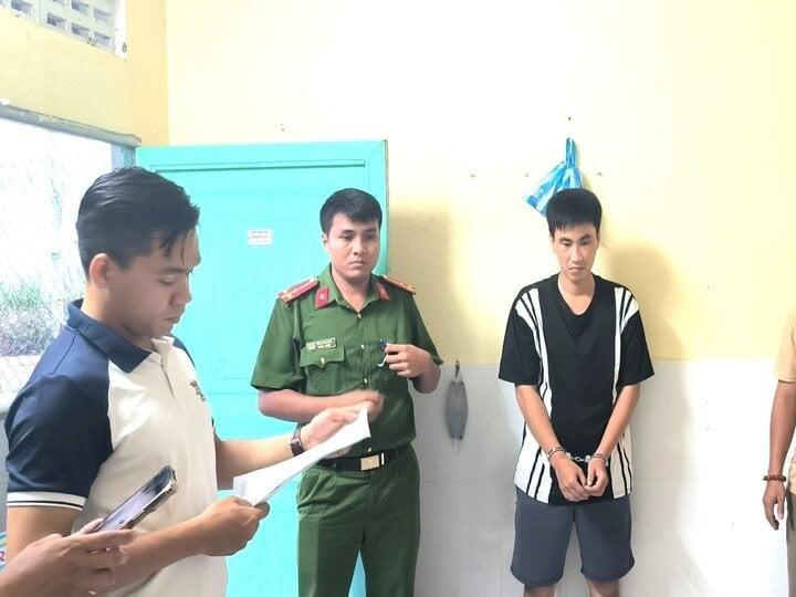 Bắt thợ lắp camera dùng clip nóng để tống tiền chủ nhà-1