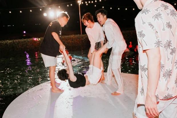 Hòa Minzy tả tơi, Duy Khánh rách quần trong đám cưới Gin Tuấn Kiệt – Puka-7