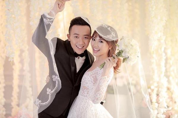 Sao Việt kết hôn sau sóng gió: Trấn Thành - Hari Won giờ hạnh phúc như thế nào?-3