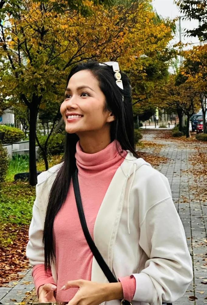 Nàng hậu duy nhất trong dàn Chị Đẹp Đạp Gió Rẽ Sóng gợi ý style mùa thu đông cực chất-9