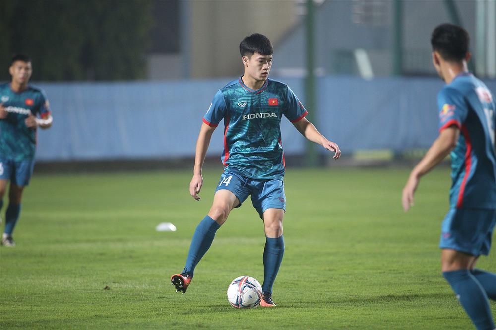 HLV Philippe Troussier thấp thỏm với chấn thương của Quế Ngọc Hải-4