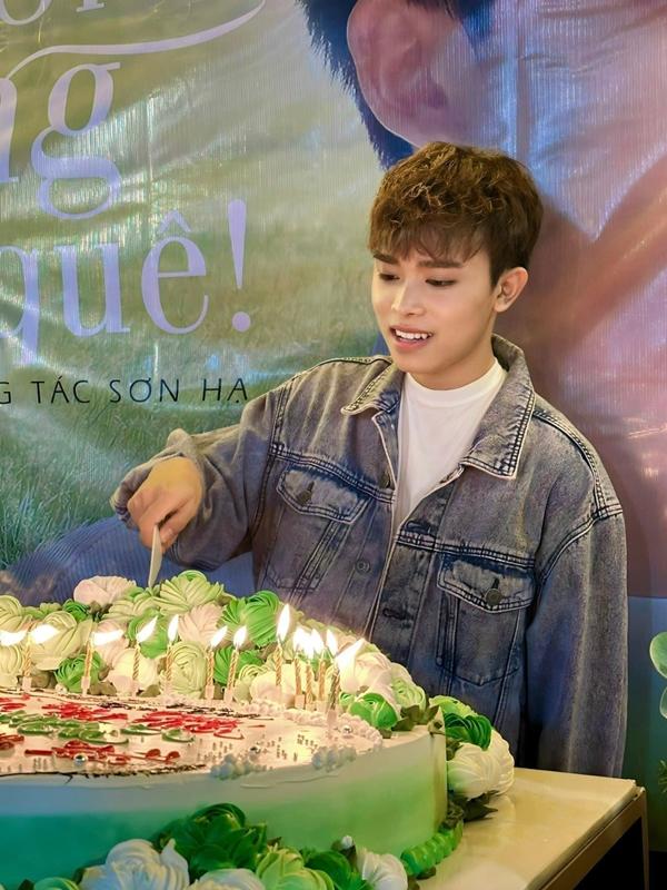 Cuộc sống hiện tại của Hồ Văn Cường: ở nhà thuê, lo chi tiêu cho bố mẹ và tiền ăn học của cháu-3