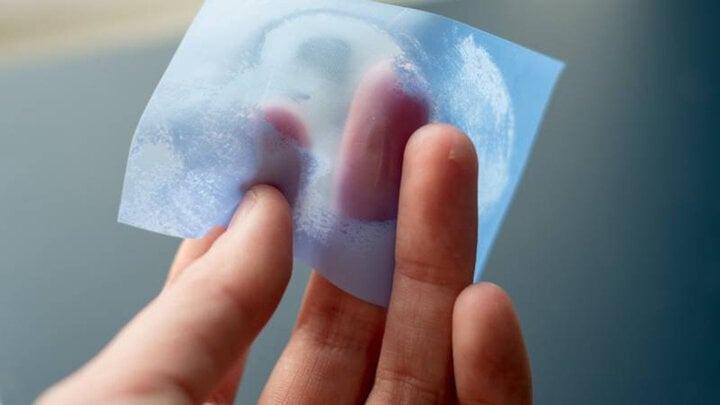 Sử dụng giấy thấm dầu có khiến da mặt bị khô?-1