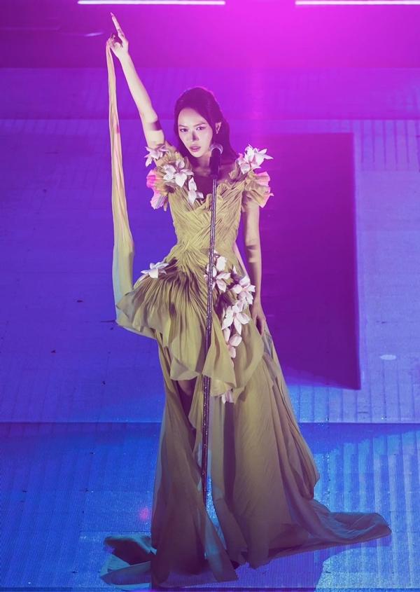 Ninh Dương Lan Ngọc, Diệu Nhi vẫn cạnh tranh sòng phẳng được với Mỹ Linh, Hồng Nhung ở Chị đẹp?-2