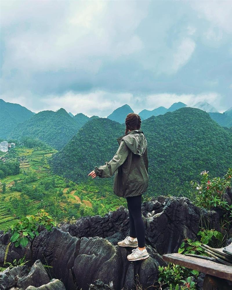 Vì sao du khách Tây bật khóc khi đang lái xe trên đường đèo ở Hà Giang?-4