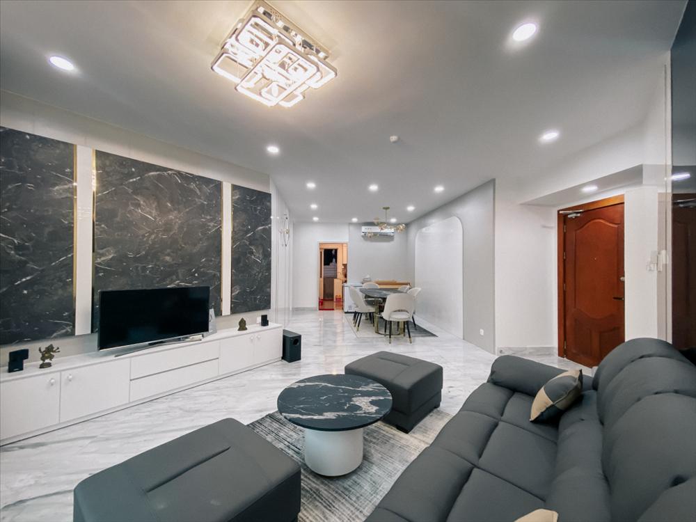 Bất ngờ nơi ở của bố mẹ chồng Ấn Độ của Võ Hạ Trâm, khác hẳn cuộc sống của cô ở Việt Nam-11