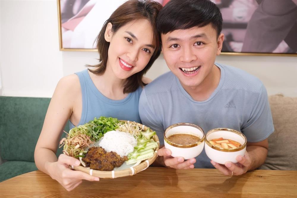 Chị đẹp Tú Vi: Tuổi thơ thiếu bố và mối tình 1 thập kỷ bên chồng nhạc sĩ-9