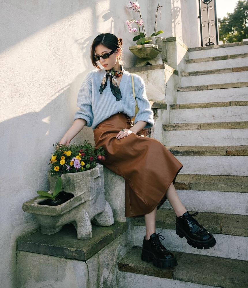 Gợi ý 10 cách diện chân váy đẹp và sang đi dự đám cưới-10