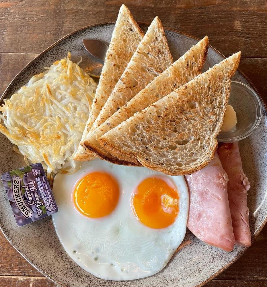 Lâm Tâm Như hiếm hoi mặc váy hở bạo-5