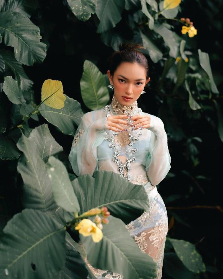 Nhật Kim Anh mắc lỗi thời trang với áo xuyên thấu, thay đổi điều này là 10 điểm hoàn hảo-8