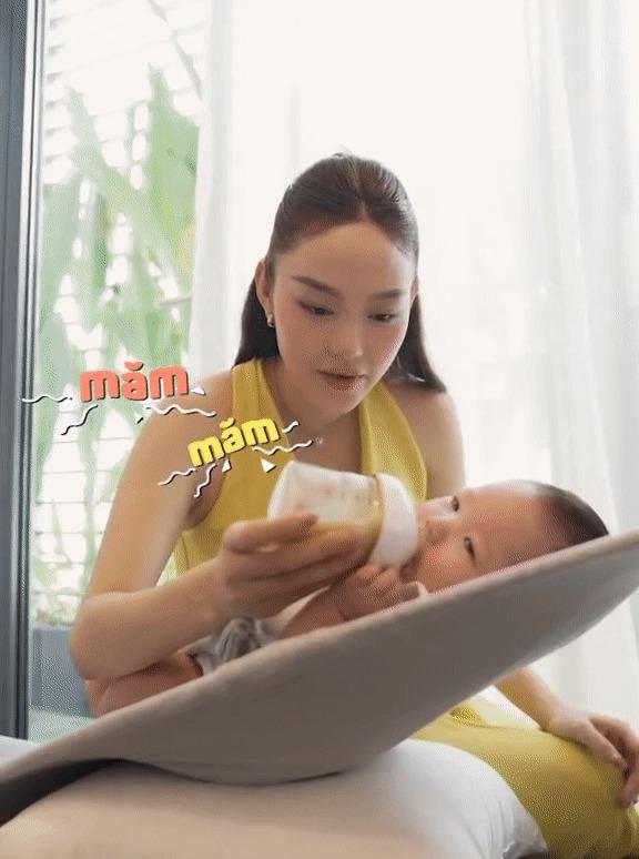 Minh Hằng tiết lộ cuộc sống gia đình nhiều xáo trộn kể từ ngày quý tử đầu lòng chào đời-4