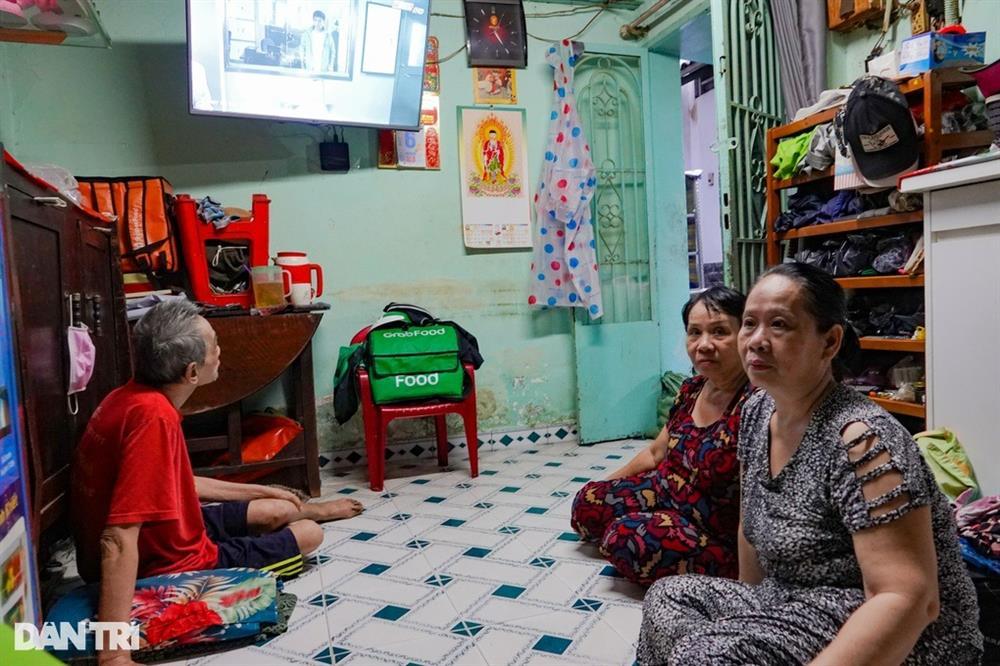 Hàng nước im lặng nuôi sống gia đình không nói, không nghe-3