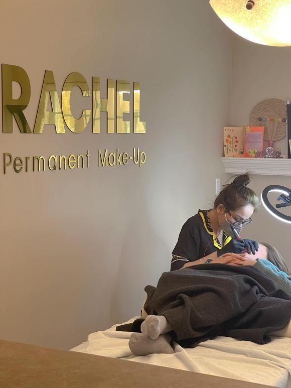 Diễm Hương hé lộ nơi ở khi định cư Canada, xót xa vì con trai nhỏ tuổi không có mẹ kề cận-4