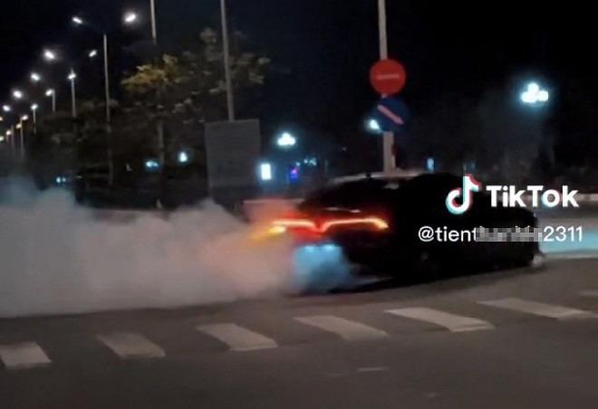 Bắt nhóm thanh niên ở Bình Dương đến Vũng Tàu biểu diễn ô tô, khoe clip-2