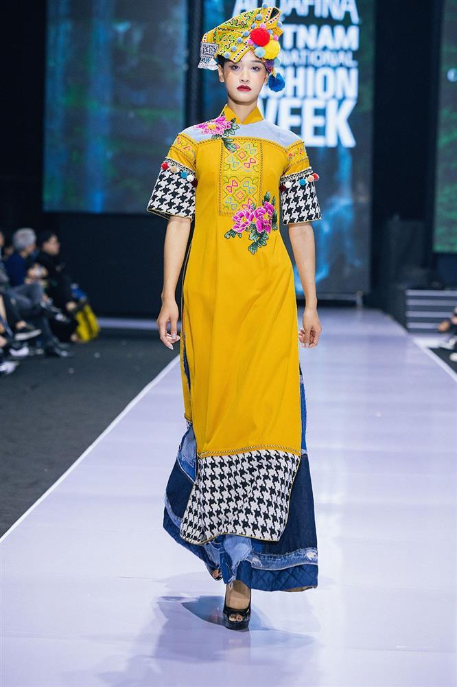 Quang Anh và Bảo Hân nắm tay tình tứ, Thanh Lam diễn xuất thần trên sàn catwalk-14