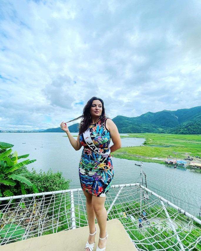 Nặng gần 100 kg vẫn là hoa hậu-1