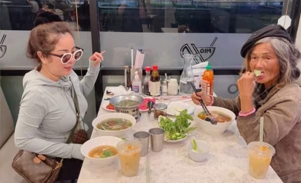 Mỹ nhân bốc lửa một thời Kim Ngân: Hiếm hoi xuất hiện ở quán ăn, ngoại hình và thần trí lại gây xót xa-3