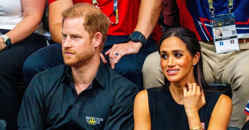 Meghan ra tối hậu thư cho Harry làm lành với cả nhà sau khi bị chế giễu trong hoạt hình nổi tiếng-1