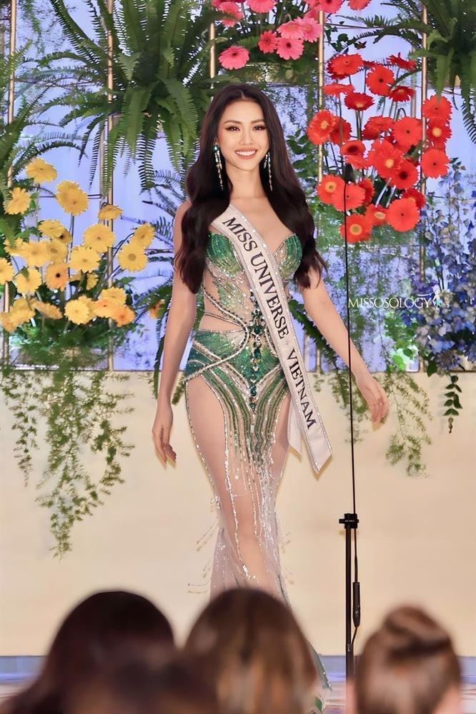 Bùi Quỳnh Hoa tự tin giao lưu bằng 3 thứ tiếng ở Miss Universe 2023-1