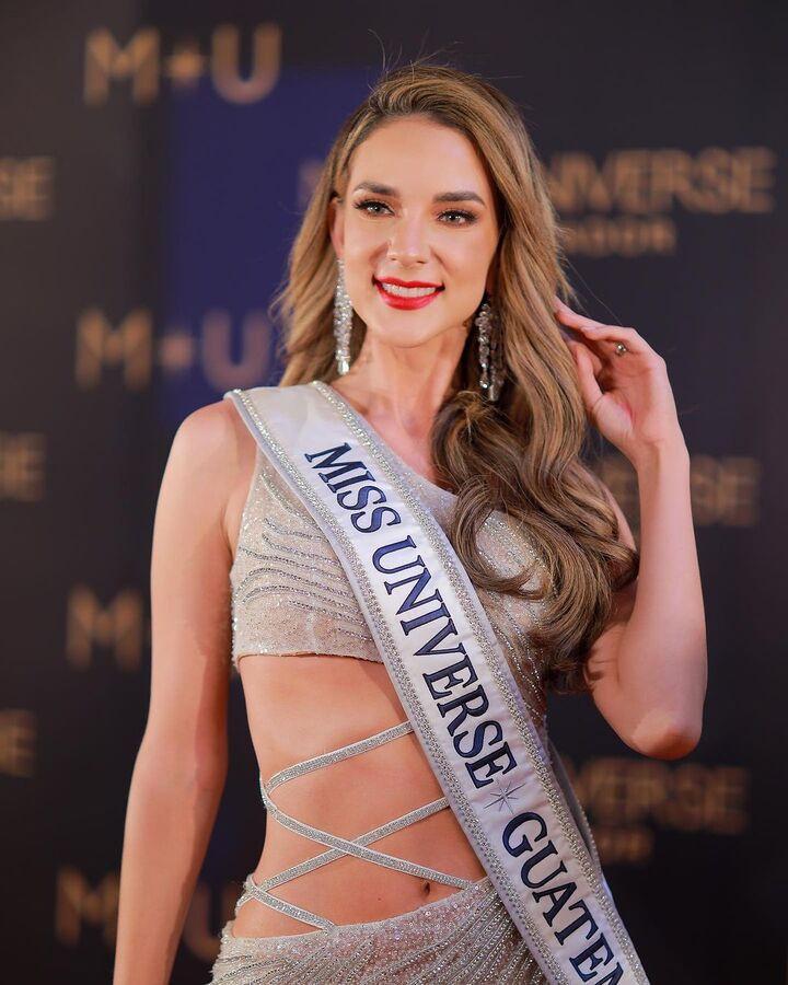 Bùi Quỳnh Hoa tự tin giao lưu bằng 3 thứ tiếng ở Miss Universe 2023-9