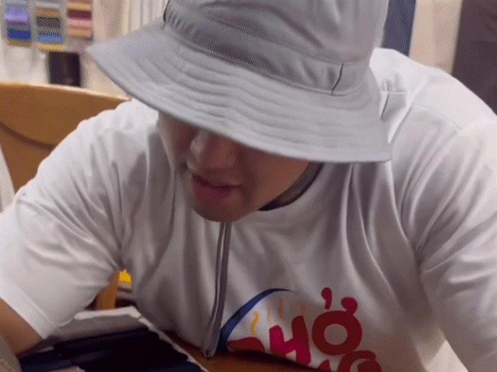 14 triệu đồng may được 5 bộ vest 3 áo sơ mi, khách Tây khen Việt Nam quá rẻ-1