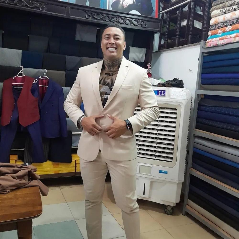 14 triệu đồng may được 5 bộ vest 3 áo sơ mi, khách Tây khen Việt Nam quá rẻ-2