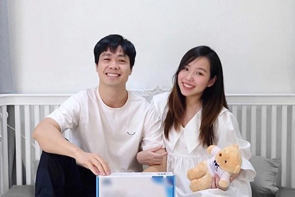 Đoàn Văn Hậu và dàn cầu thủ có cái kết viên mãn bên vợ xinh đẹp-10