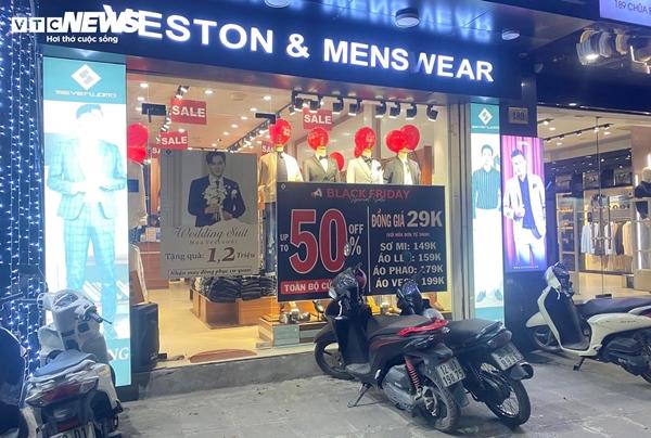 Sát đại hội siêu giảm giá 11/11, thủ phủ thời trang Hà Nội vắng hoe-3