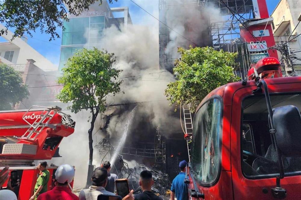 Cháy 3 căn nhà liền kề ở Buôn Ma Thuột-4