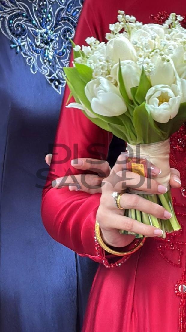 Doãn Hải My rạng rỡ nhận vàng mẹ chồng trao, nói một câu thể hiện vừa đẹp lại khéo-6