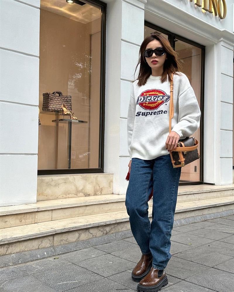 10 cách phối đồ giúp Kỳ Duyên mặc quần jeans thường xuyên nhưng không nhàm chán-3