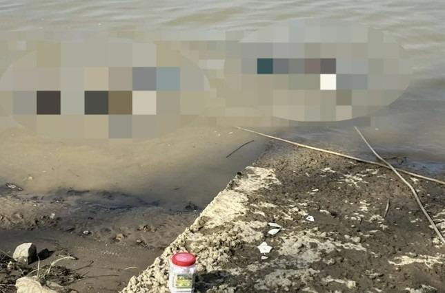 Công an xác định danh tính 2 thi thể dạt vào bờ sông Lam-1