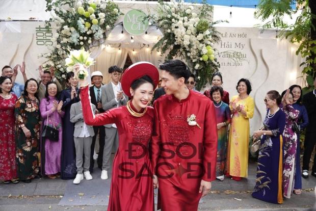 Doãn Hải My liên tục có 1 hành động với Văn Hậu trong ngày trọng đại: Kiểu này yêu chồng lắm!-1