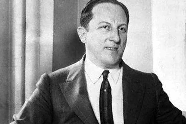 Cuộc đời thăng trầm như phim của tỷ phú nổi tiếng Ấn Độ vừa đột ngột qua đời-3