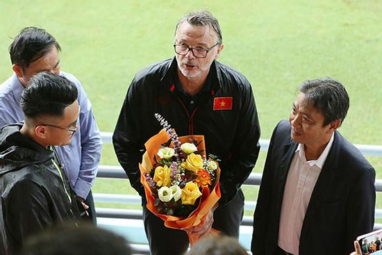 HLV Troussier: Tuyển Việt Nam sẵn sàng đối mặt với thử thách World Cup