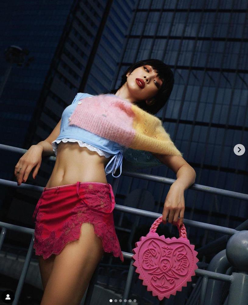 Tóc Tiên diện áo trong suốt đi ăn cưới, mặc đẹp mà nhìn ảnh muốn giận-2