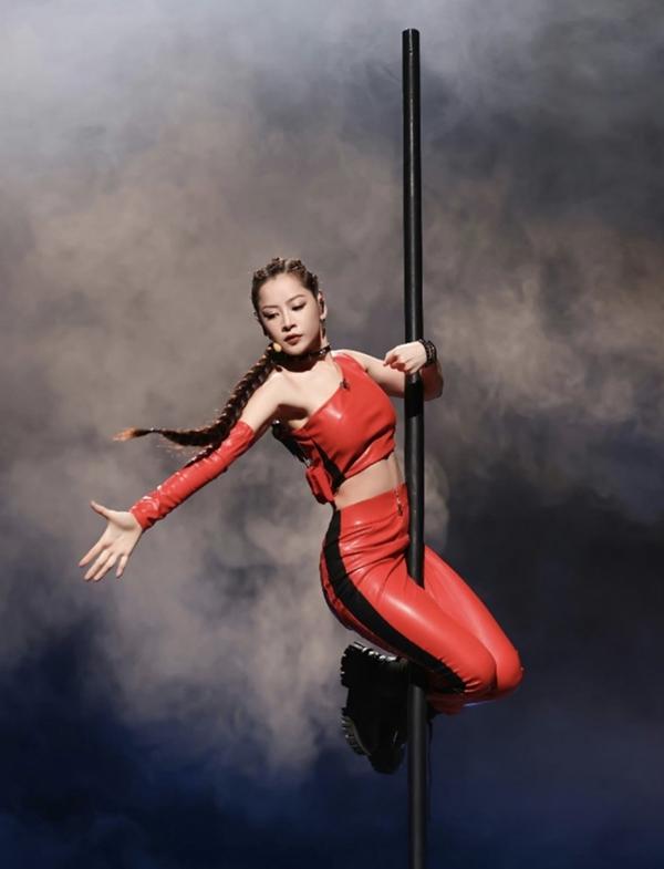 Ồn ào hát nhép đạp đổ công sức của Chi Pu tại Trung Quốc-2