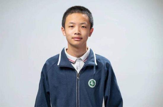 Nam sinh lớp 9 được tuyển thẳng vào đại học số 1 châu Á, nói không với học thêm