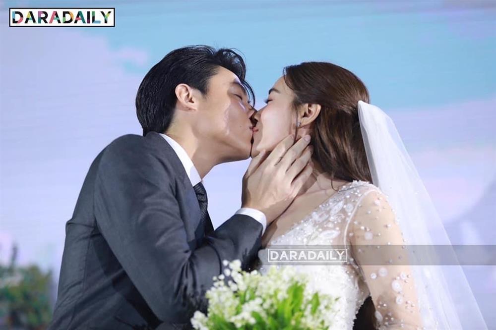 Cặp sao đẹp nhất Thái Lan hôn nồng cháy trong đám cưới cổ tích-4