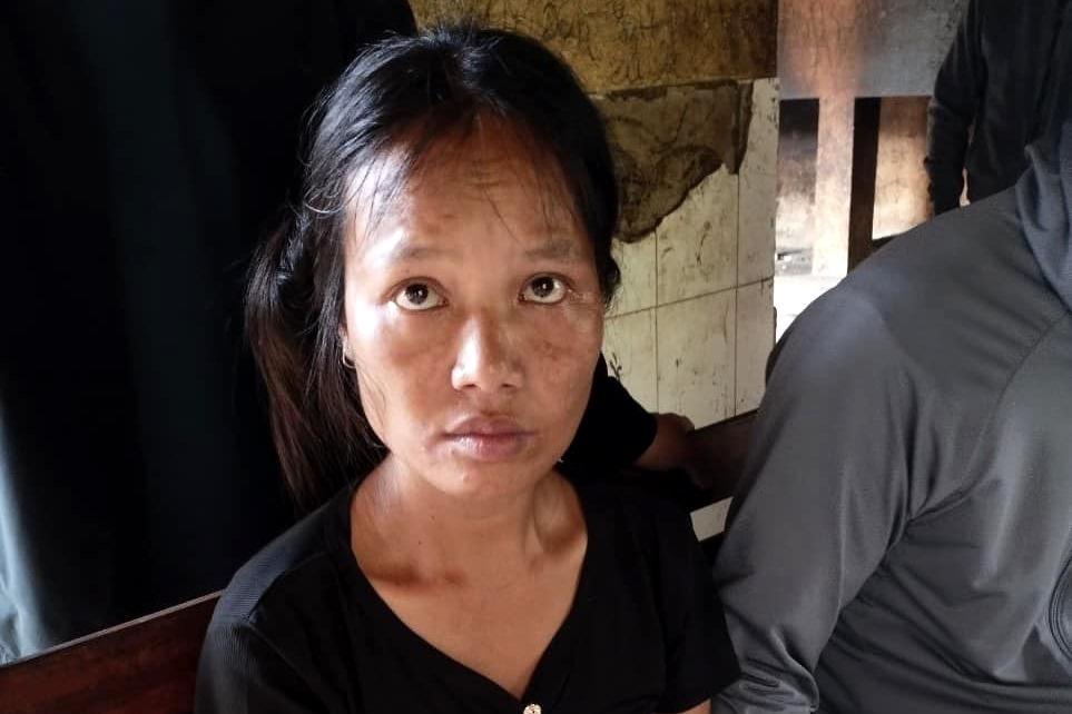 Người phụ nữ 60 tuổi lĩnh 20 năm tù vì vận chuyển ma túy-3