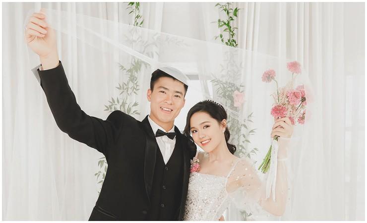 Đoàn Văn Hậu và loạt cầu thủ Việt đều lấy vợ có chung một đặc điểm này-9