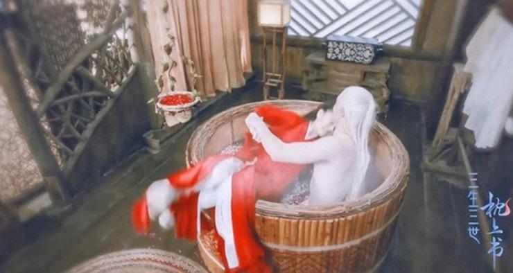 Nữ diễn viên đẹp nhất 2023 với loạt cảnh phim không dám để cha mẹ xem-7