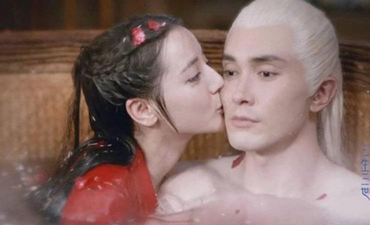 Nữ diễn viên đẹp nhất 2023 với loạt cảnh phim không dám để cha mẹ xem-8