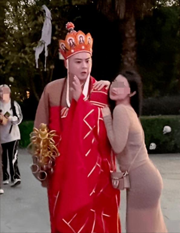 Danh tính bất ngờ của người đàn ông giống hệt Đường Tăng trong Tây Du Ký-4