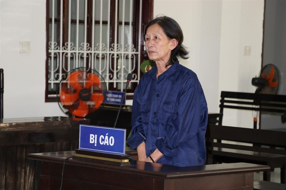 Người phụ nữ 60 tuổi lĩnh 20 năm tù vì vận chuyển ma túy-1