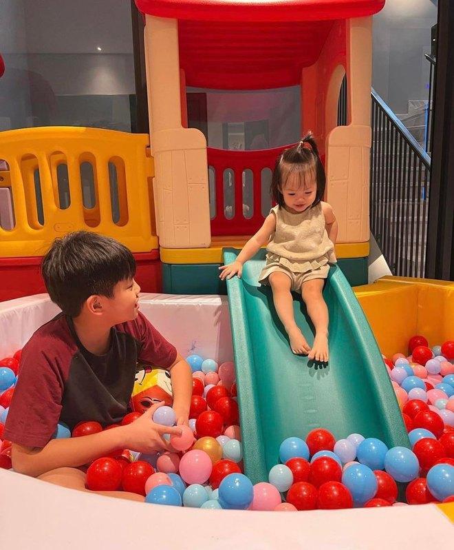 Sao Việt chiều con như thế nào? Nhìn phòng ái nữ đại gia Đức An và Cường Đô la mà choáng ngợp-12