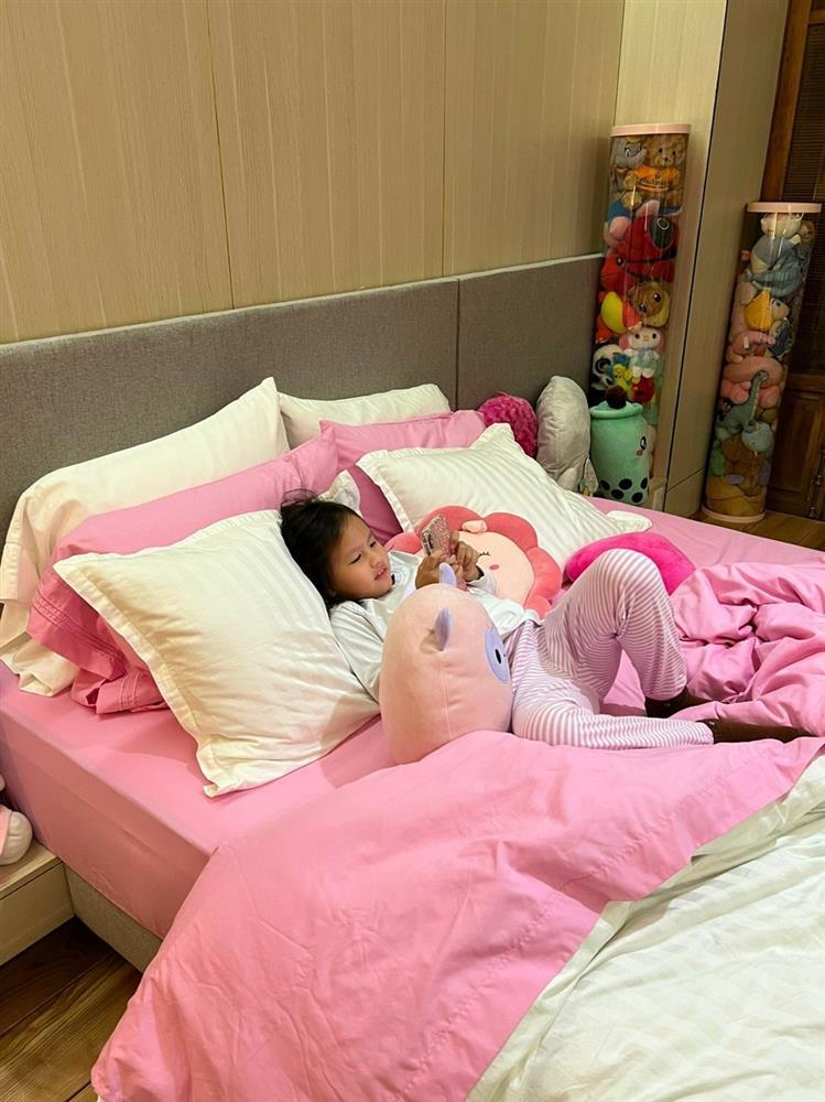 Sao Việt chiều con như thế nào? Nhìn phòng ái nữ đại gia Đức An và Cường Đô la mà choáng ngợp-7